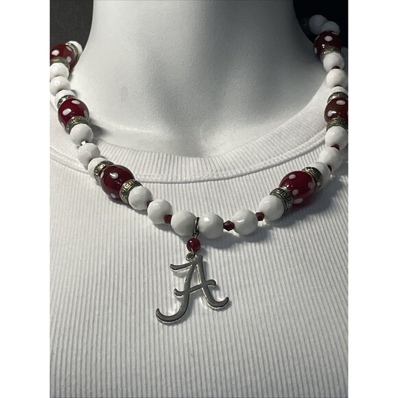 Glass Bead Alabama Crimson Necklace Red/white Women’s READ - Picture 1 of 4